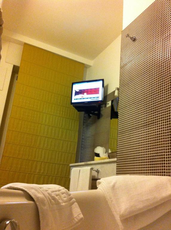 ホテルBcomfort カリアリ 部屋 写真